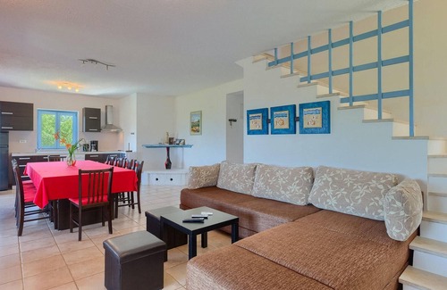 Mugeba House | This charming country villa is the ideal place for a family vacation.