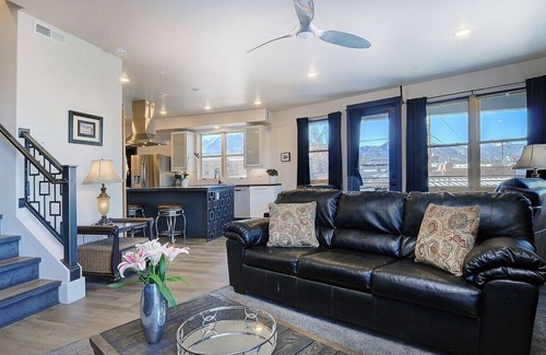 Salida Condo | This condominium is a 2 bedroom(s), 2.5 bathrooms, located in Salida, CO.