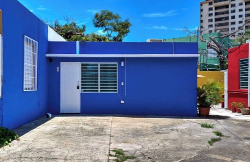 Ocean Park Cottage | This cottage is a 2 bedroom(s), 2 bathrooms, located in San Juan, PR.