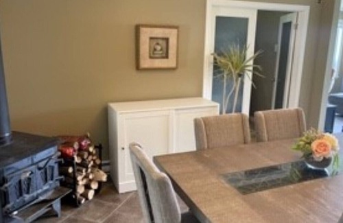 Plaisance Ski Chalet | This cottage is located on the Outaouais River, in a beautiful national park.