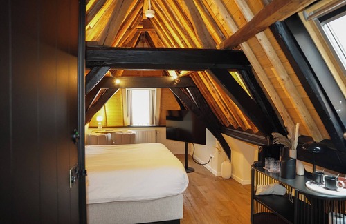 Delft Hotel | This hotel is a 1 bedroom(s), 1 bathrooms, located in Delft, Zuid-Holland.