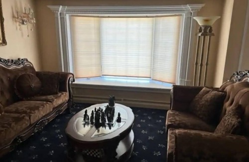 Huntington Station House | This house is a 3 bedroom(s), 2 bathrooms, located in Huntington Station, NY.