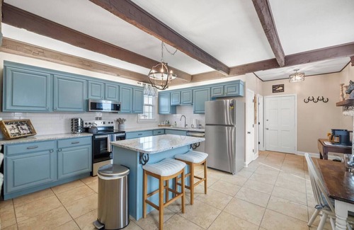 Harrodsburg House | This house is a 2 bedroom(s), 1.5 bathrooms, located in Harrodsburg, KY.