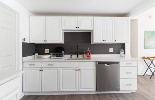 Southfield House | This house is a 2 bedroom(s), 1 bathrooms, located in Southfield, MI.