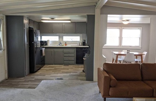 Adamstown House | This house is a 2 bedroom(s), 1 bathrooms, located in Adamstown, MD.