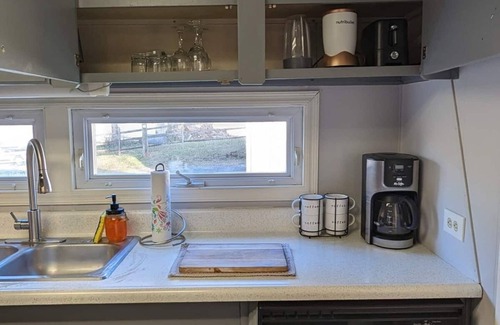 Adamstown House | This house is a 2 bedroom(s), 1 bathrooms, located in Adamstown, MD.
