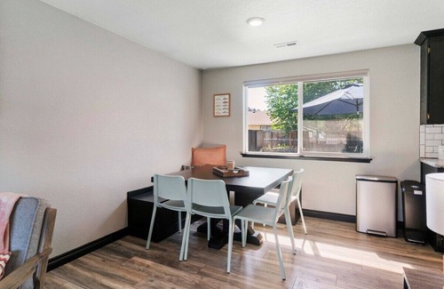 Enumclaw House | This house is a 3 bedroom(s), 1 bathrooms, located in Enumclaw, WA.