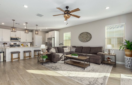 Buckeye House | This house is a 3 bedroom(s), 2 bathrooms, located in Buckeye, AZ.