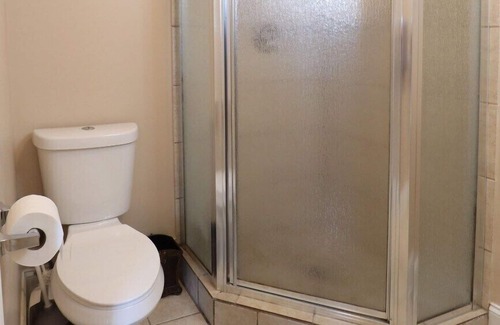 Towson House | This house is a 3 bedroom(s), 2 bathrooms, located in Towson, MD.