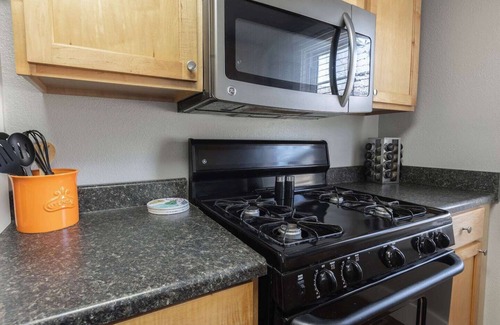 Independence House | This house is a 3 bedroom(s), 1 bathrooms, located in Independence, MO.