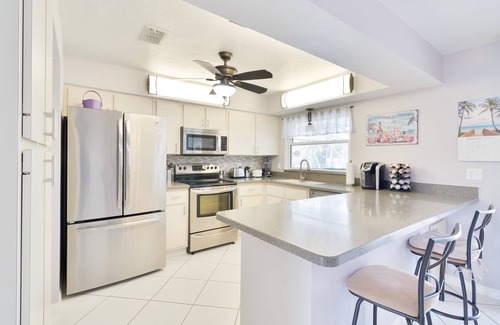 Oakland Hills House | This house is a 3 bedroom(s), 2 bathrooms, located in Rotonda West, FL.