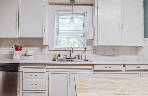 Abilene House | This house is a 4 bedroom(s), 2 bathrooms, located in Abilene, TX.