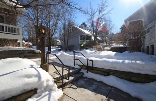 Chautauqua Condo | This is a timeshare condominium complex located on the northern end of Chautauqua Institution at 20 Elm Lane.