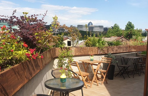 Tbilisi City Centre Condo | This is without doubt THE BEST LOCATION you could ever ask for visiting Tbilisi.