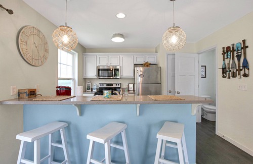 Ottawa House | This Must be the Place | 2 Bed, 1.5 Bath