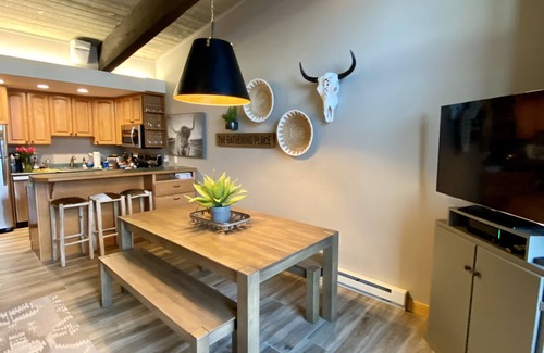 Steamboat Springs Condo | ‘This Must be the Place!’ Ski-in/Ski-out condo with breathtaking views!