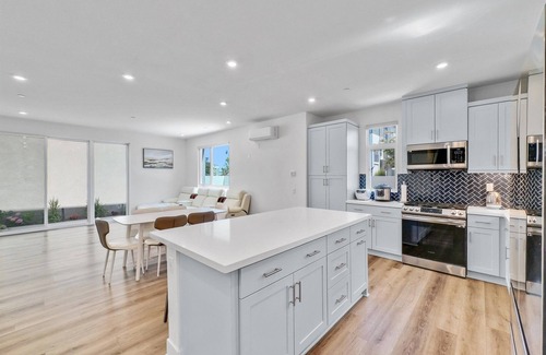 Irvine House | this newly built, fully furnished tri-level home awaits your arrival.nn