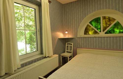 Grimonster House | This plain house is very suitable for groups
