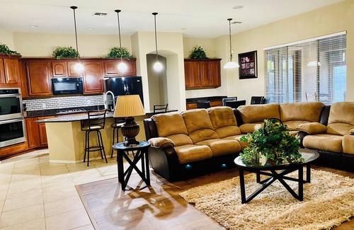 Norterra House | This spacious house is the perfect blend of comfort and convenience.