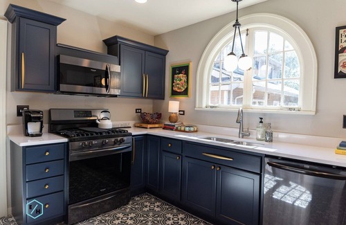 Rockford House | This Spanish style house is located in the historic Edgewater neighborhood.