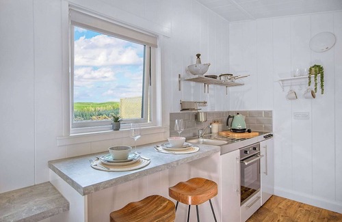 Castle Douglas Ski Chalet | This Studio Lodge is perfect for couples.
