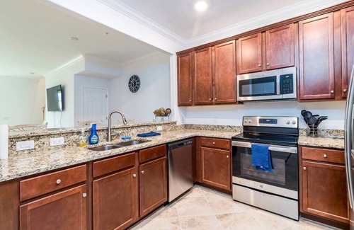 Gran Paradiso House | This townhouse is a 3 bedroom(s), 2.5 bathrooms, located in Venice, FL.
