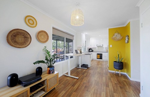 Bargara House | This two-bedroom cottage in Bargara is perfect for your summer coastal escape!