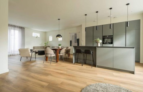 Oirschot Apartment | This unique Oirschot apartment offers stylish comfort with a spacious bedroom and modern amenities