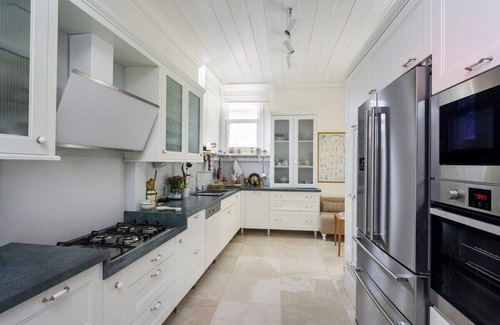 Beylerbeyi Villa | This villa is a 3 bedroom(s), 3 bathrooms, located in Üsküdar, İstanbul.