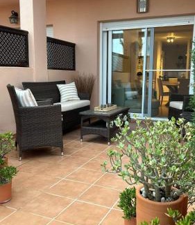 Alhama de Murcia Apartment | Thistle 2.0b