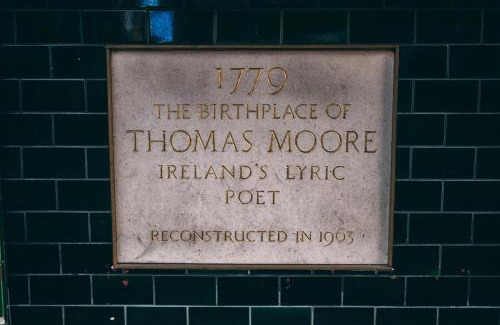 City Centre Dublin House | Thomas Moore Inn