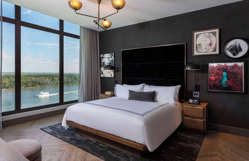 Hitch Village - Fred Wessels Homes Hotel | Thompson Savannah, by Hyatt