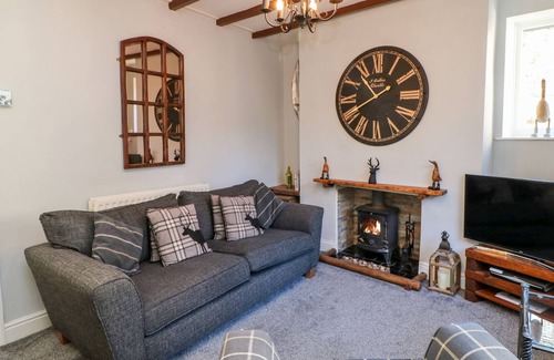 Eastgate Cottage | THORNE COTTAGE, romantic, character holiday cottage in Stanhope