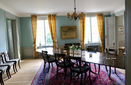 Stromsholm Bed & Breakfast | Thottska Villan