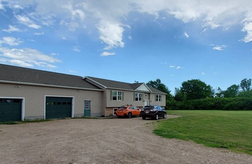 Clayton House | Thousand Islands- perfect for families/sportsman paradise