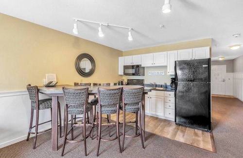 Sandusky Hotel | Three Bedroom 2 Bathroom Hotel Suite