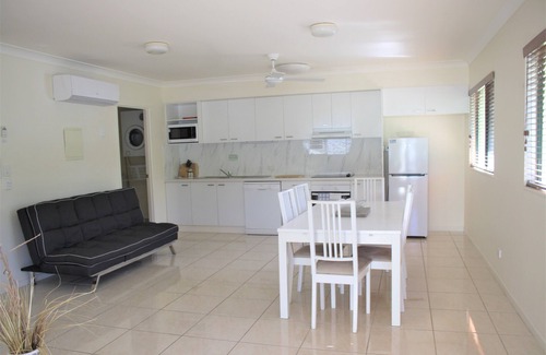 Horseshoe Bay Apartment | Three Bedroom Apartment