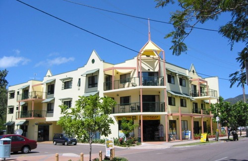 Horseshoe Bay Apartment | Three Bedroom Apartment
