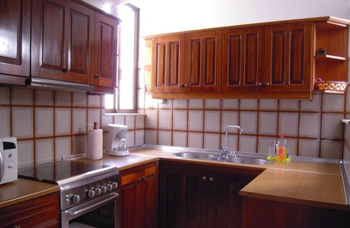 Kolokinthou Condo | Three bedroom apartment in historic neighborhood
