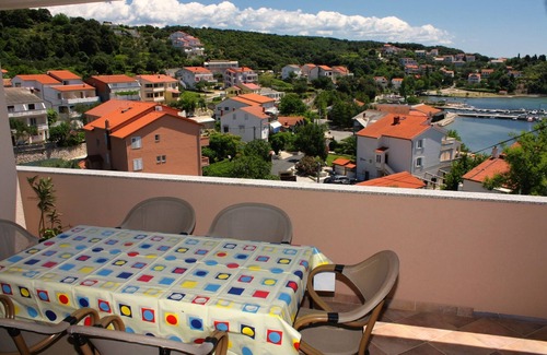 Kampor Apartment | Three bedroom apartment with terrace and sea view Kampor, Rab (A-5034-a)