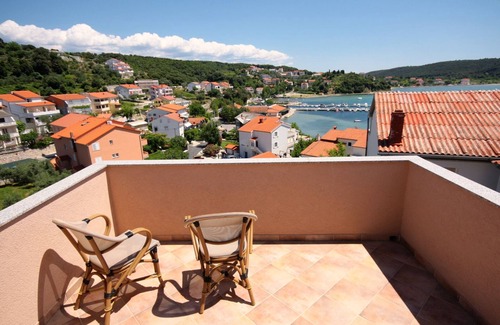 Kampor Apartment | Three bedroom apartment with terrace and sea view Kampor, Rab (A-5034-a)