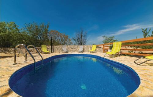 Lecevica House | Three-Bedroom Holiday Home In Lecevica