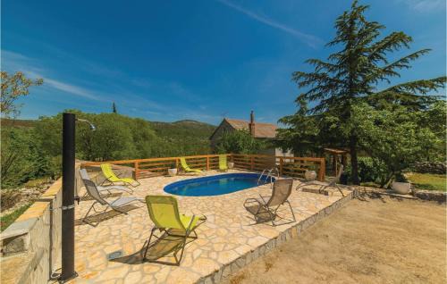Lecevica House | Three-Bedroom Holiday Home In Lecevica