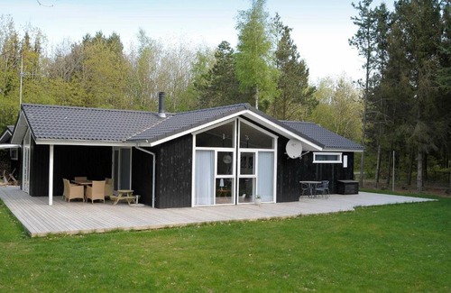 Ans House | Three-Bedroom Holiday home in Ans By 3