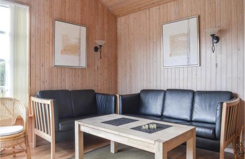 Nordost House | Three-Bedroom Holiday Home In Saby