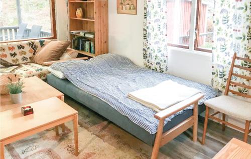 Asarum House | Three-Bedroom Holiday Home In Asarum