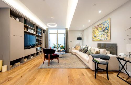 London City Centre House | Three Bedroom, Leicester Square Duplex