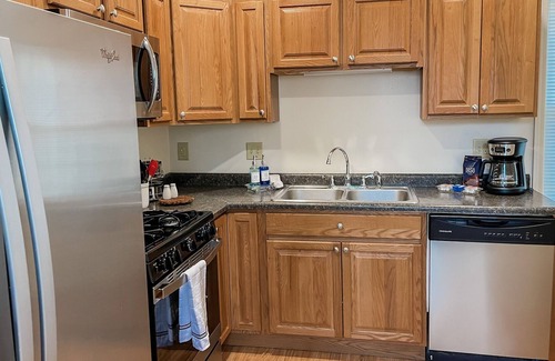 Grass Lake House | Three bedroom townhouse in the heart of Grass Lake