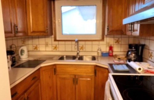 Saskatoon House | Three Bedrooms Main-floor Suite in Best Location