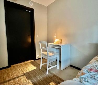 Al Municipality Apartment | three bedrooms with shared kitchen and bathroom room two